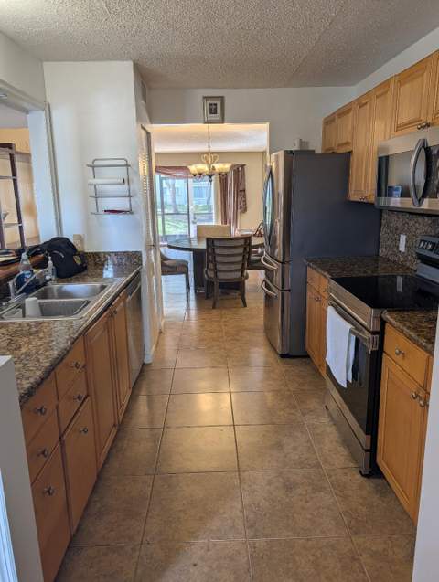 800 SW 137th Avenue #112 G, Pembroke Pines FL - photo 7 of 33