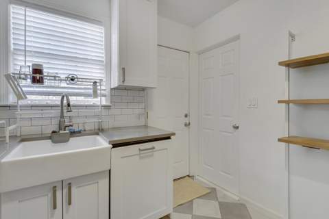 3619 Spruce Avenue, West Palm Beach FL - photo 17 of 46