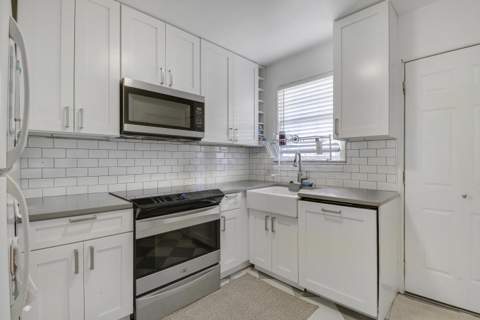 3619 Spruce Avenue, West Palm Beach FL - photo 16 of 46