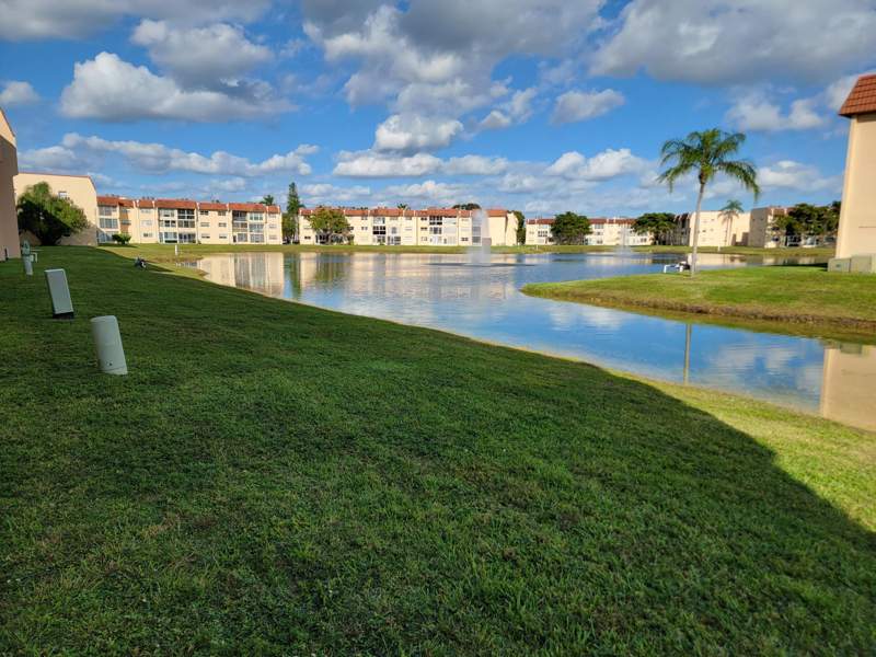 2 bedroom Condominium at 8950 Sunrise Lakes Boulevard #112, Sunrise Lakes 80 Condo, Sunrise — photo 4