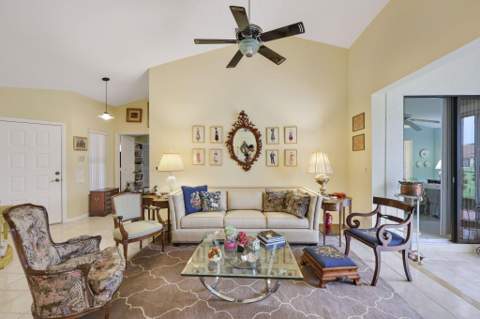 8423 Juddith Avenue, Boynton Beach FL - photo 6 of 41