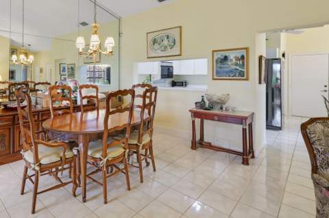 8423 Juddith Avenue, Boynton Beach FL - photo 7 of 41