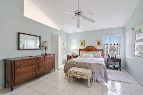 8423 Juddith Avenue, Boynton Beach FL - photo 17 of 41
