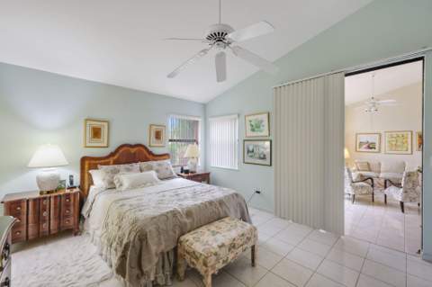8423 Juddith Avenue, Boynton Beach FL - photo 18 of 41