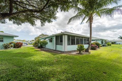 622 Hummingbird Lane, Delray Beach FL - photo 23 of 36