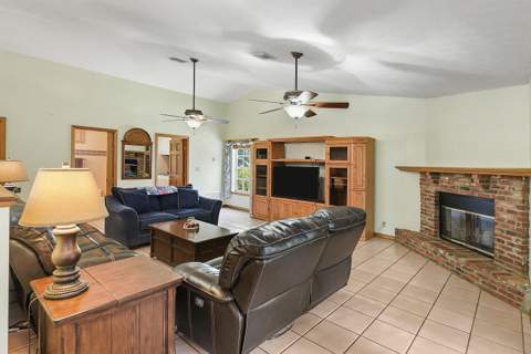 16244 E Downers Drive, Loxahatchee FL - photo 17 of 72