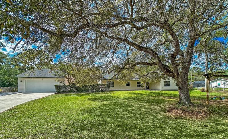 4 bedroom Single Family Residence at 16244 E Downers Drive, The Acreage, Loxahatchee — photo 2