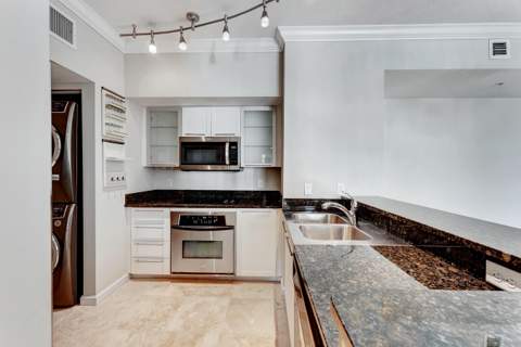 225 NE 1st Street #409 (ph-09), Delray Beach FL - photo 9 of 35