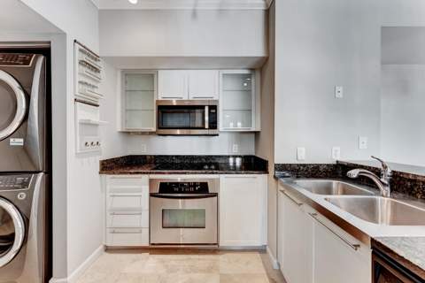 225 NE 1st Street #409 (ph-09), Delray Beach FL - photo 8 of 35