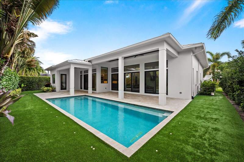 3 bedroom Single Family Residence at 187 Shelter Lane, Jupiter Inlet Beach Colony, Jupiter — photo 4