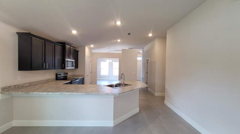 4 bedroom Single Family Residence at 8839 Waterstone Boulevard, Waterstone Phase Three, Fort Pierce — photo 5