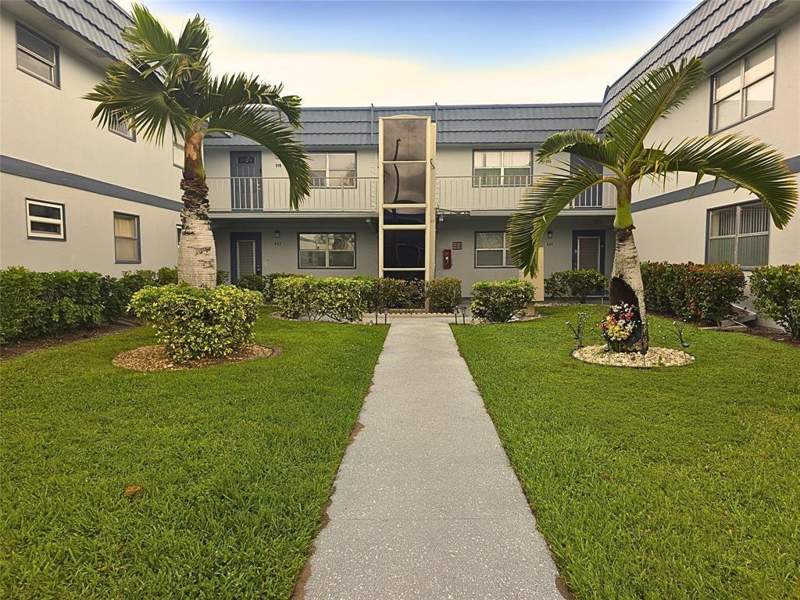 1 bedroom Condominium at 491 Brittany K, KINGS POINT BRITTANY CONDOS, Delray Beach — photo 1