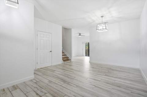 5884 Mustang Manor, Davie FL - photo 8 of 22