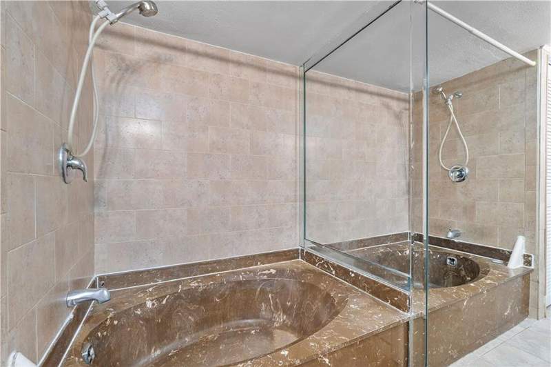 2 bedroom Condominium at 1000 Parkview Drive #507, Oceanview Park Condo, Hallandale Beach — photo 2