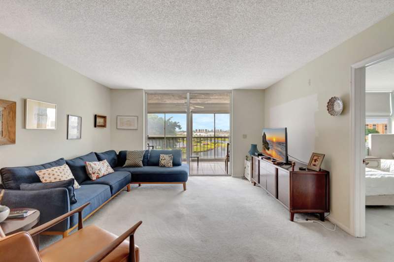 2 bedroom Condominium at 14575 Bonaire Boulevard #402, Villages Of Oriole Bonaire, Delray Beach — photo 2