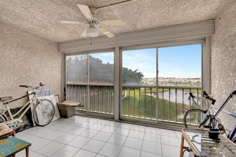 14575 Bonaire Boulevard #402, Delray Beach FL - photo 16 of 40