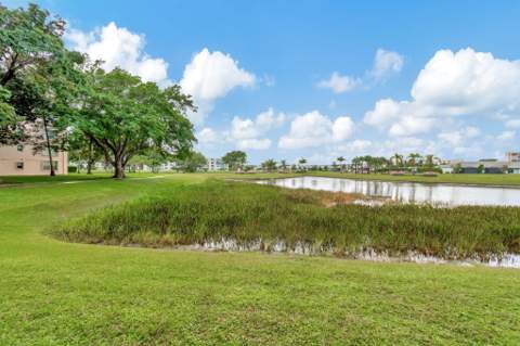 14575 Bonaire Boulevard #402, Delray Beach FL - photo 18 of 40