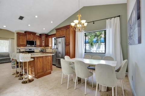 10527 Zurich Street, Cooper City FL - photo 13 of 58