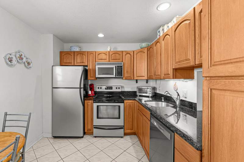 2 bedroom Condominium at 2515 NE 1st Court #4100, Village Royale On The Green Condo, Boynton Beach — photo 4