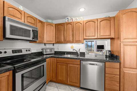 2515 NE 1st Court #4100, Boynton Beach FL - photo 7 of 33