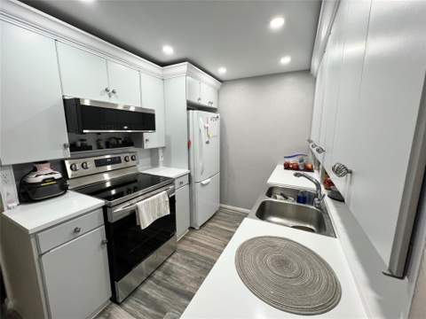 410 Grantham A #410, Deerfield Beach FL - photo 7 of 42