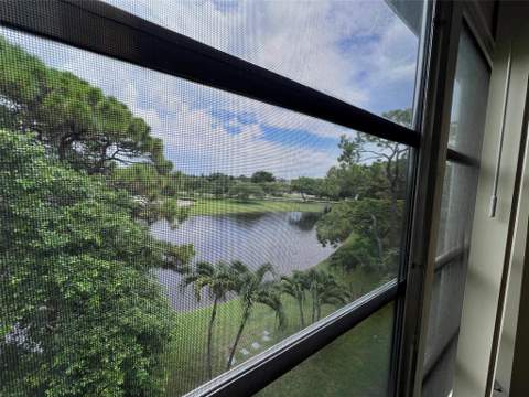 410 Grantham A #410, Deerfield Beach FL - photo 17 of 42