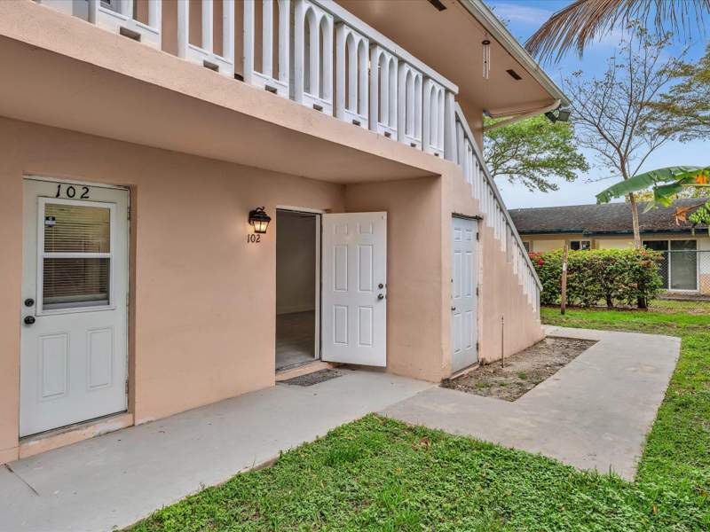3 bedroom Condominium at 7430 Kimberly Boulevard #102d, Glenecho Condo, North Lauderdale — photo 4