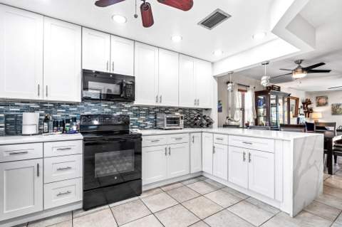 3250 NE 12th Street #1, Pompano Beach FL - photo 6 of 37