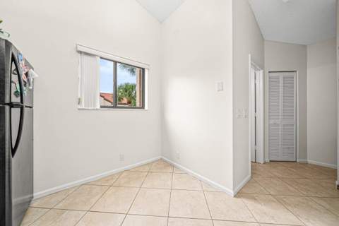 16 Via De Casas Sur #204, Boynton Beach FL - photo 10 of 30
