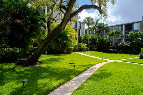 501 SW 11th Place #114, Boca Raton FL - photo 17 of 70