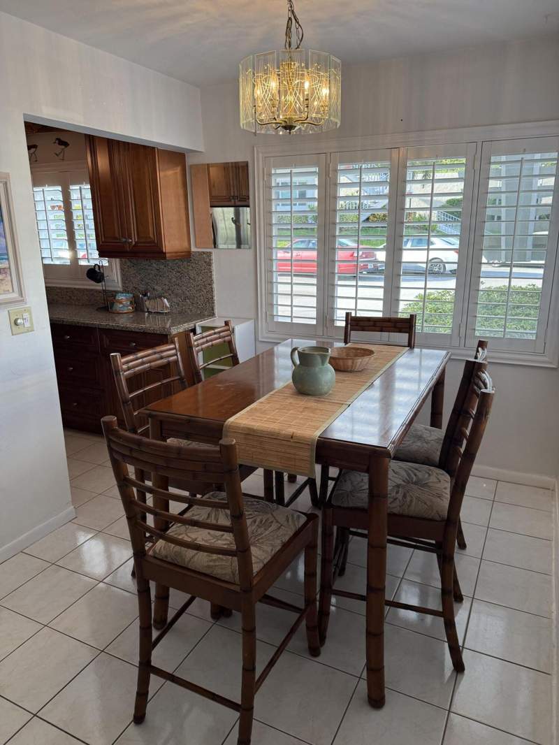 2 bedroom Condominium at 3160 Lake Osborne Drive #112, Murry Hills Apt Bldg Condo, Lake Worth Beach — photo 4