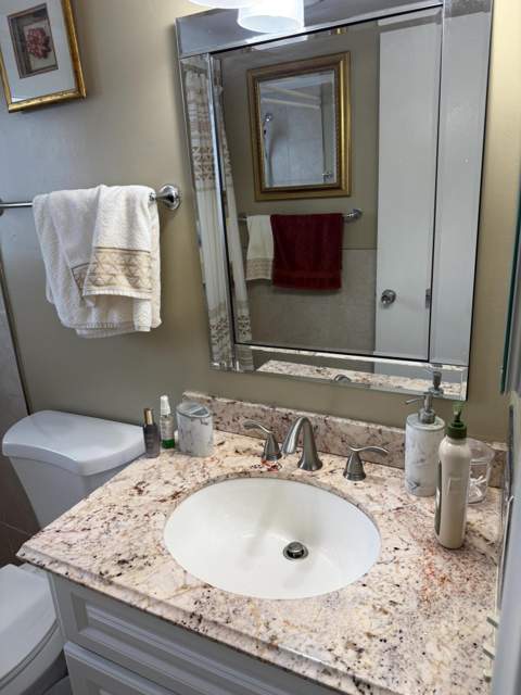 3160 Lake Osborne Drive #112, Lake Worth Beach FL - photo 11 of 29