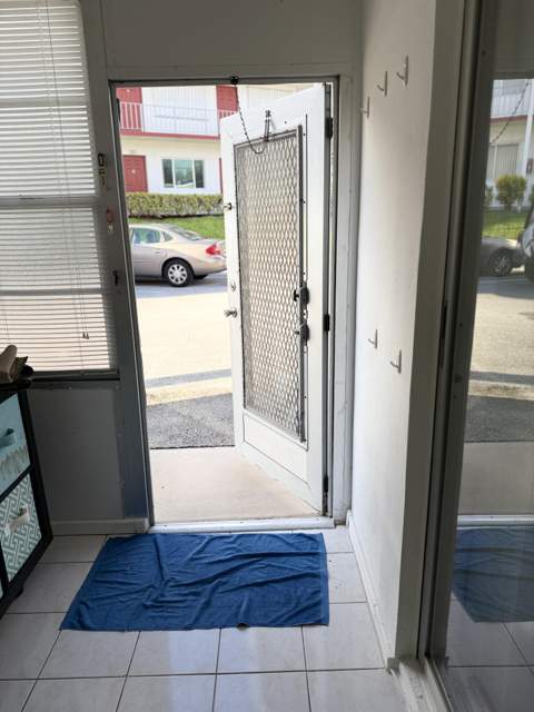 3160 Lake Osborne Drive #112, Lake Worth Beach FL - photo 21 of 29