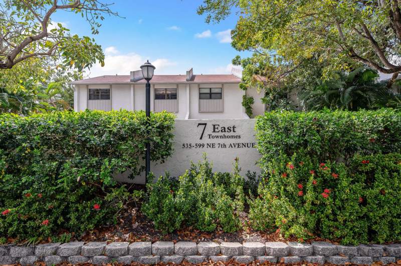 2 bedroom Townhouse at 563 NE 7th Avenue #1B, 7 East Condo, Fort Lauderdale — photo 3
