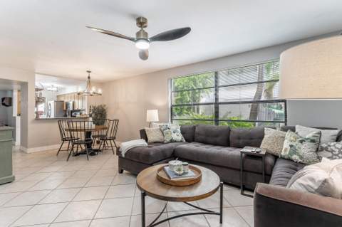 563 NE 7th Avenue #1B, Fort Lauderdale FL - photo 10 of 30