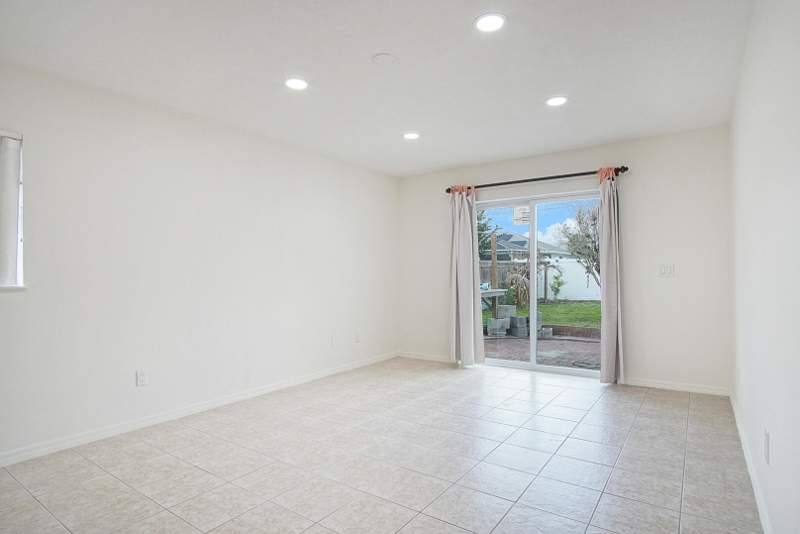 3 bedroom Single Family Residence at 1149 SE Menores Avenue, South Port St Lucie Unit 5, Port St. Lucie — photo 4