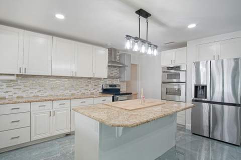 1149 SE Menores Avenue, Port St. Lucie FL - photo 7 of 35