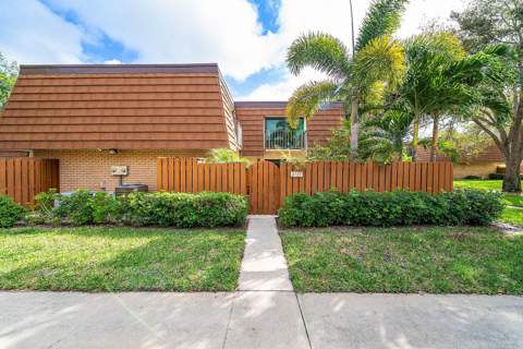 2715 27th Court, Jupiter FL - photo 6 of 22