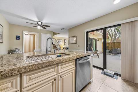 2715 27th Court, Jupiter FL - photo 15 of 22