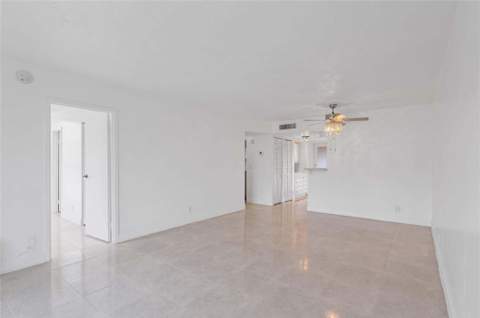 2841 Somerset Drive #311, Lauderdale Lakes FL - photo 9 of 21