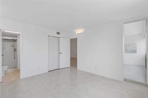 2841 Somerset Drive #311, Lauderdale Lakes FL - photo 12 of 21