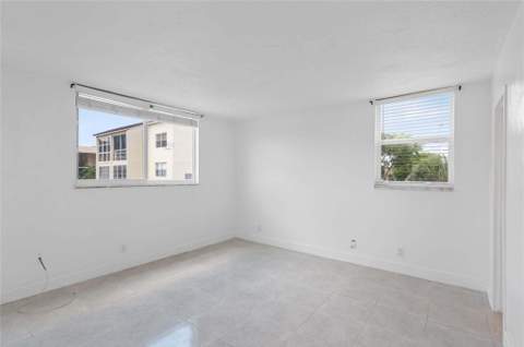 2841 Somerset Drive #311, Lauderdale Lakes FL - photo 13 of 21