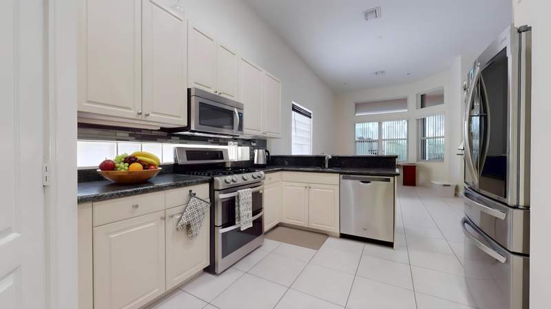 3 bedroom Single Family Residence at 10072 Armani Drive, Mizner Falls, Boynton Beach — photo 4