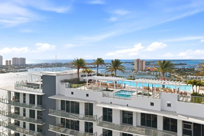 2 bedroom Condominium at 220 Lake Shore Drive #1205, Nautilus 220 Condo, Lake Park — photo 3
