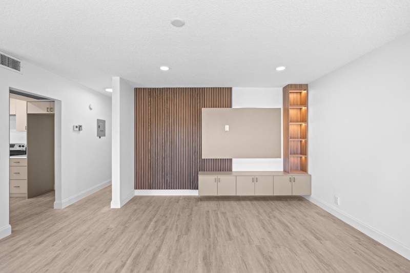 2 bedroom Condominium at 204 Mansfield E #204, Mansfield At Century Village Condo, Boca Raton — photo 4