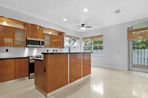 3768 SW 50th Court, Hollywood FL - photo 6 of 42