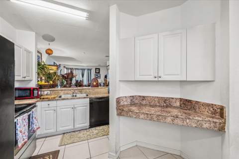 3529 Sonoma Drive, Riviera Beach FL - photo 7 of 23