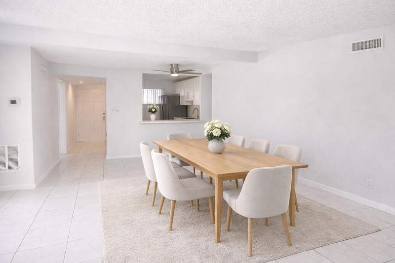 2 bedroom Condominium at 2687 Garden Drive #212, Lake Clarke Gardens Condo 5, Lake Worth Beach — photo 2
