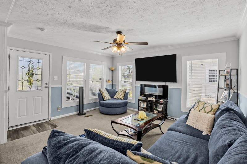 3 bedroom Manufactured Home at 82 Sandhill Boulevard, Sandhill Shores, Fort Pierce — photo 4