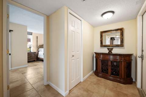 2651 S Palm Aire Drive #101, Pompano Beach FL - photo 7 of 30